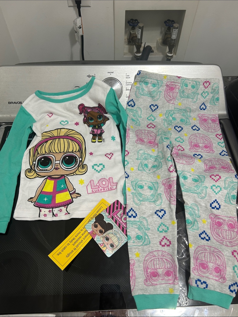 L.o.l. Surprise lol surprise pajamas cotton two piece girls size 4 set new nwt